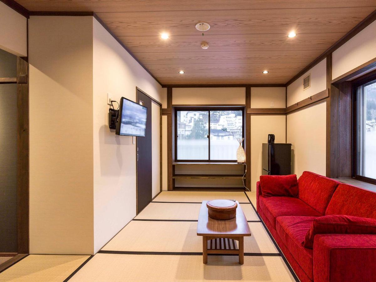 Shirakaba Hotel Nozawaonsen Buitenkant foto