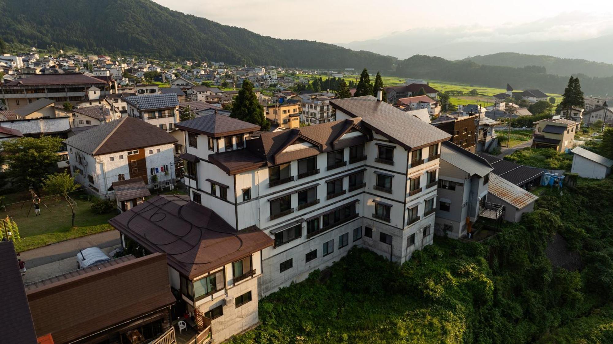 Shirakaba Hotel Nozawaonsen Buitenkant foto